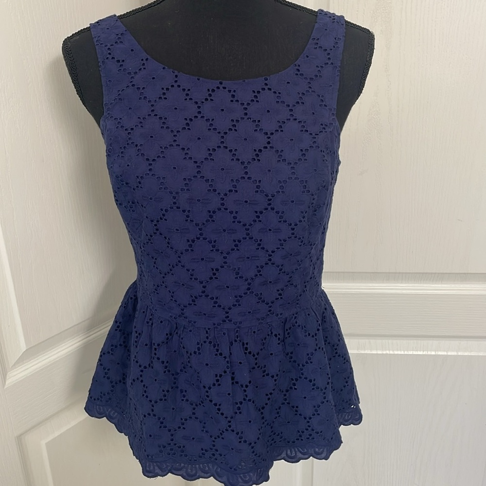 Lilly Pulitzer navy openwork broderie peplum top size 6 party evening S - Picture 3 of 9